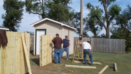 fencebuilding_theguys_01_compressed fencebuilding_theguys_01_compressed