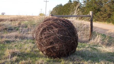 barbed_wire_ball_06_compressed