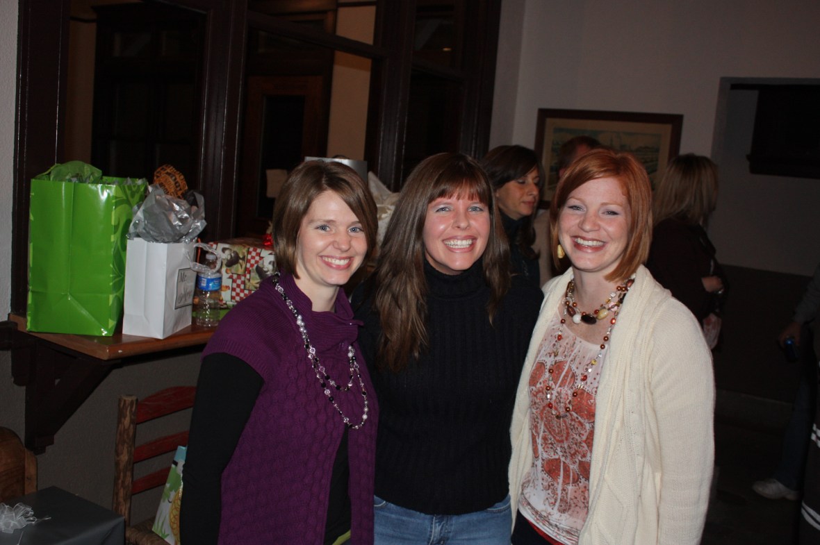 Brandy_Gretchen_Clara_02 Brandy_Gretchen_Clara_02