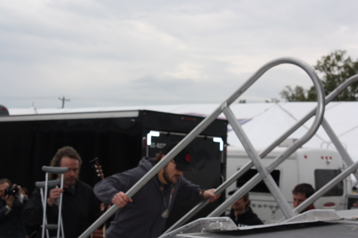 EricChurch_ GoingOnstage_02 EricChurch_ GoingOnstage_02