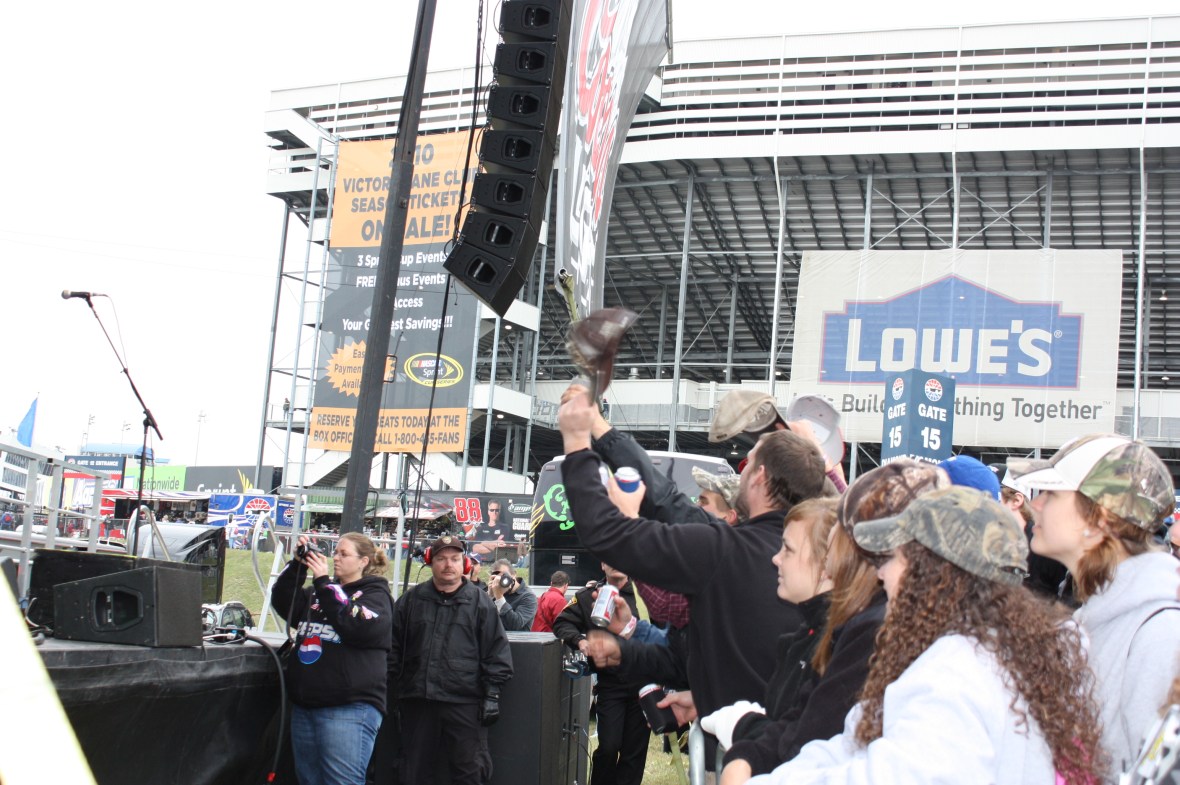 EricChurchCrowd EricChurchCrowd